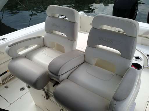 Boston whaler Boston whaler 320 outrage