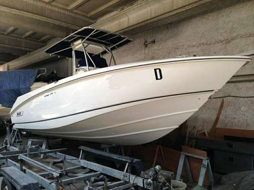 Boston whaler Boston whaler Outrage 270