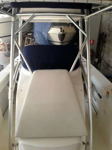 Boston whaler Boston whaler Outrage 270