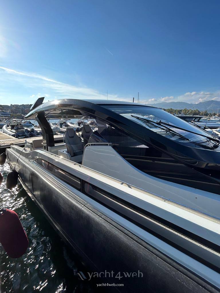 Sacs tecnorib Rebel 55 motor boat