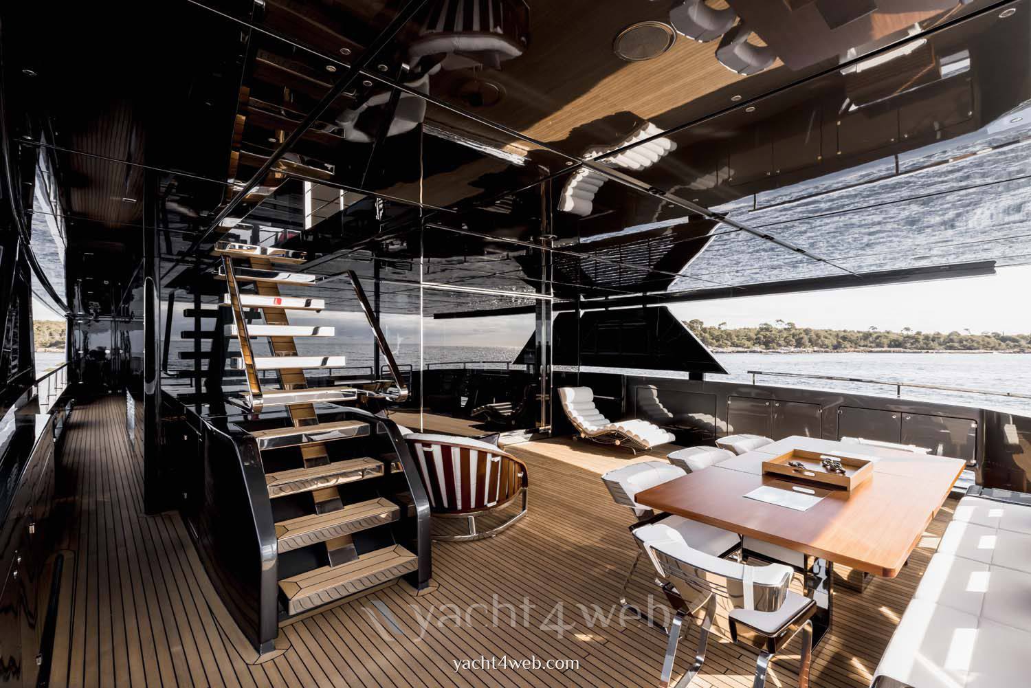 Riva 130 bellissima usato