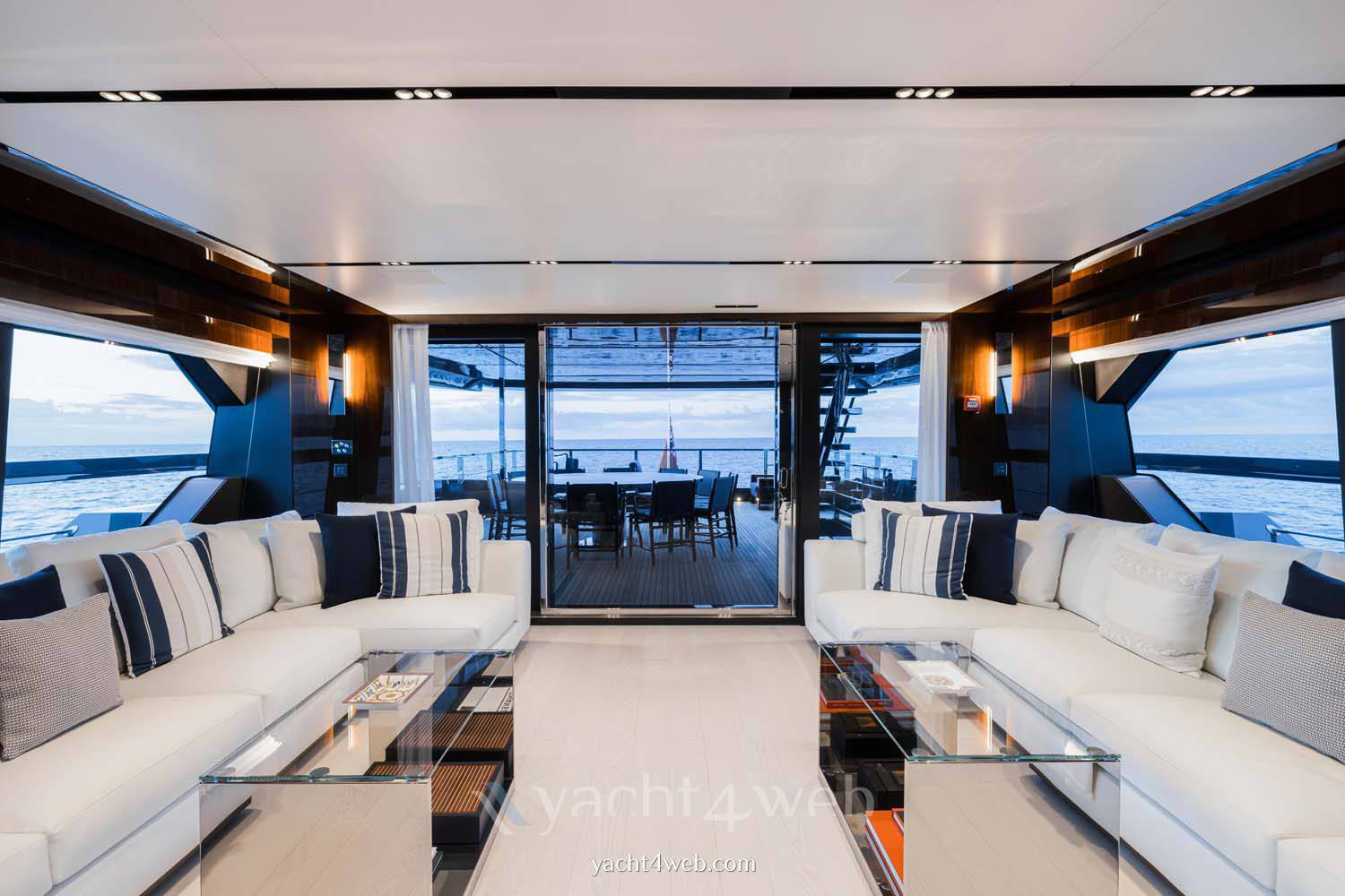 Riva 130 bellissima fotografia