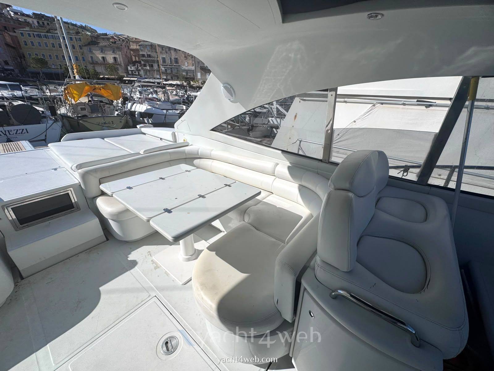 Pershing 54 barca a motore