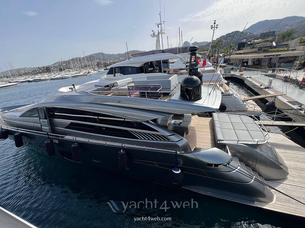 Pershing 92 usato