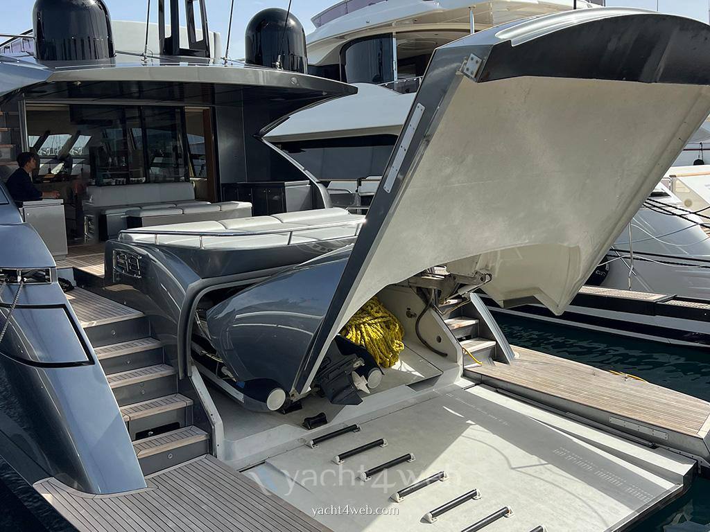 Pershing 92 barca a motore