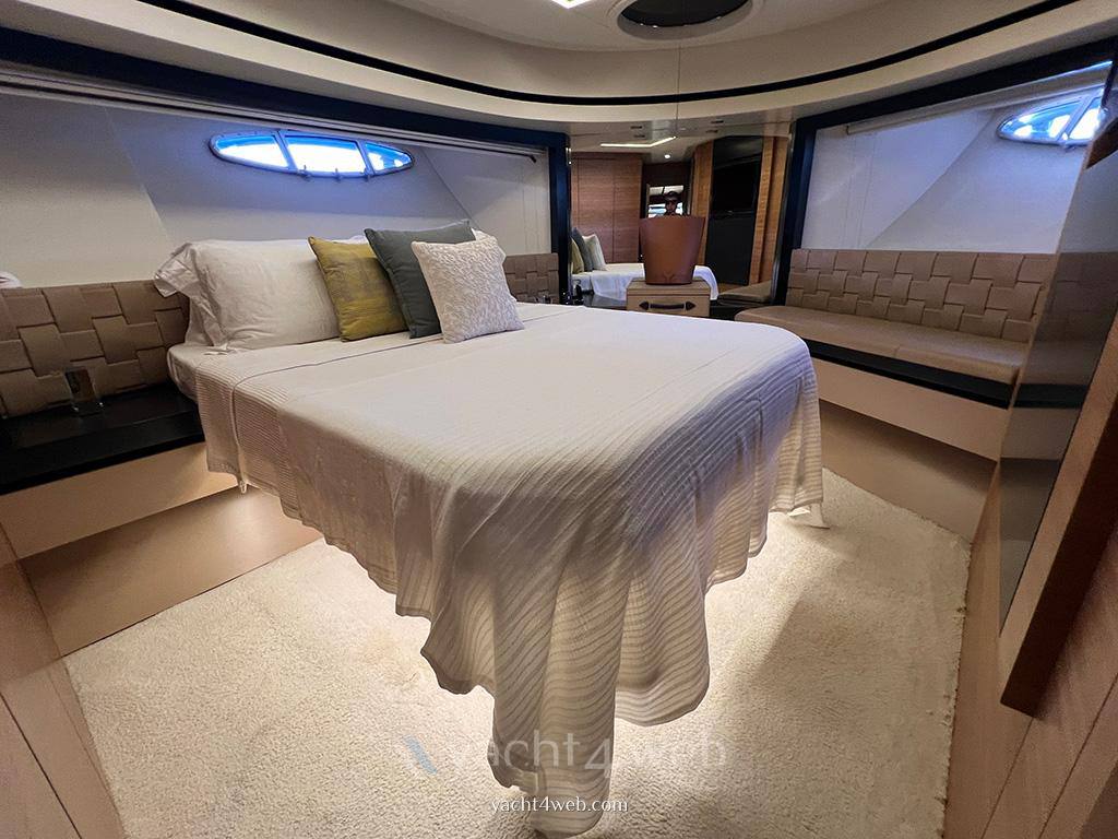 Pershing 92 barca a motore