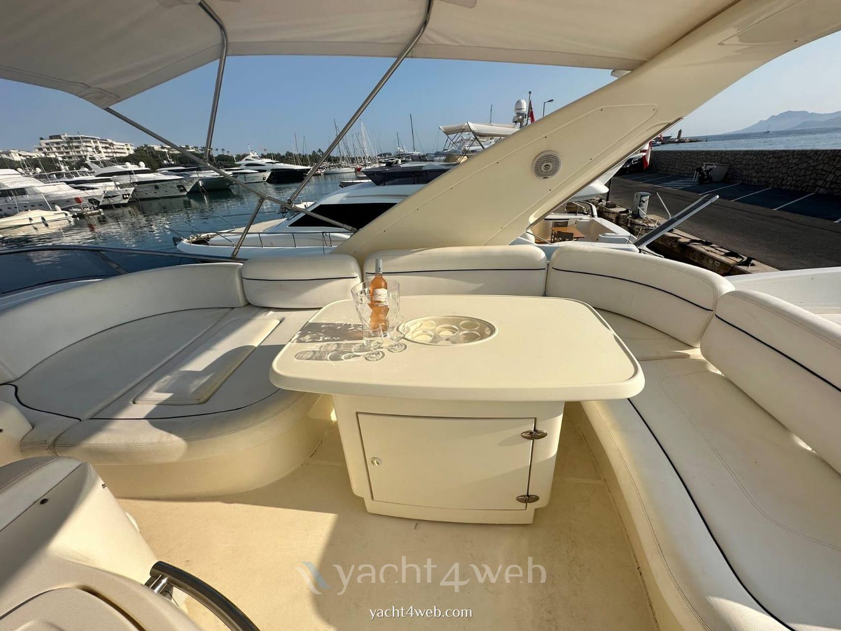 Azimut 62 barca a motore
