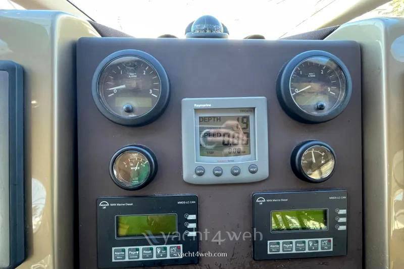 Azimut 58 barca a motore