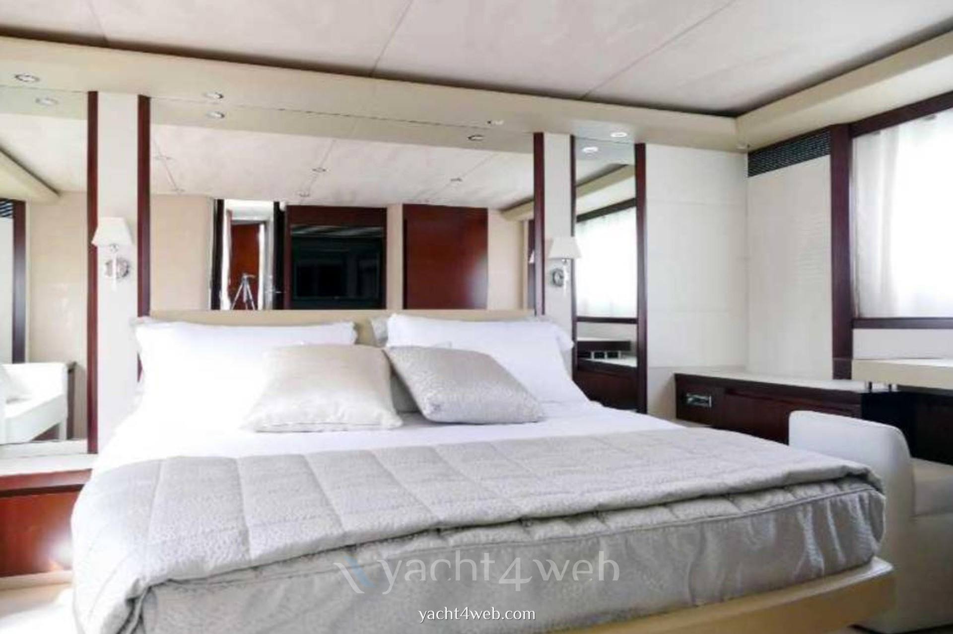 Princess V70 barca a motore