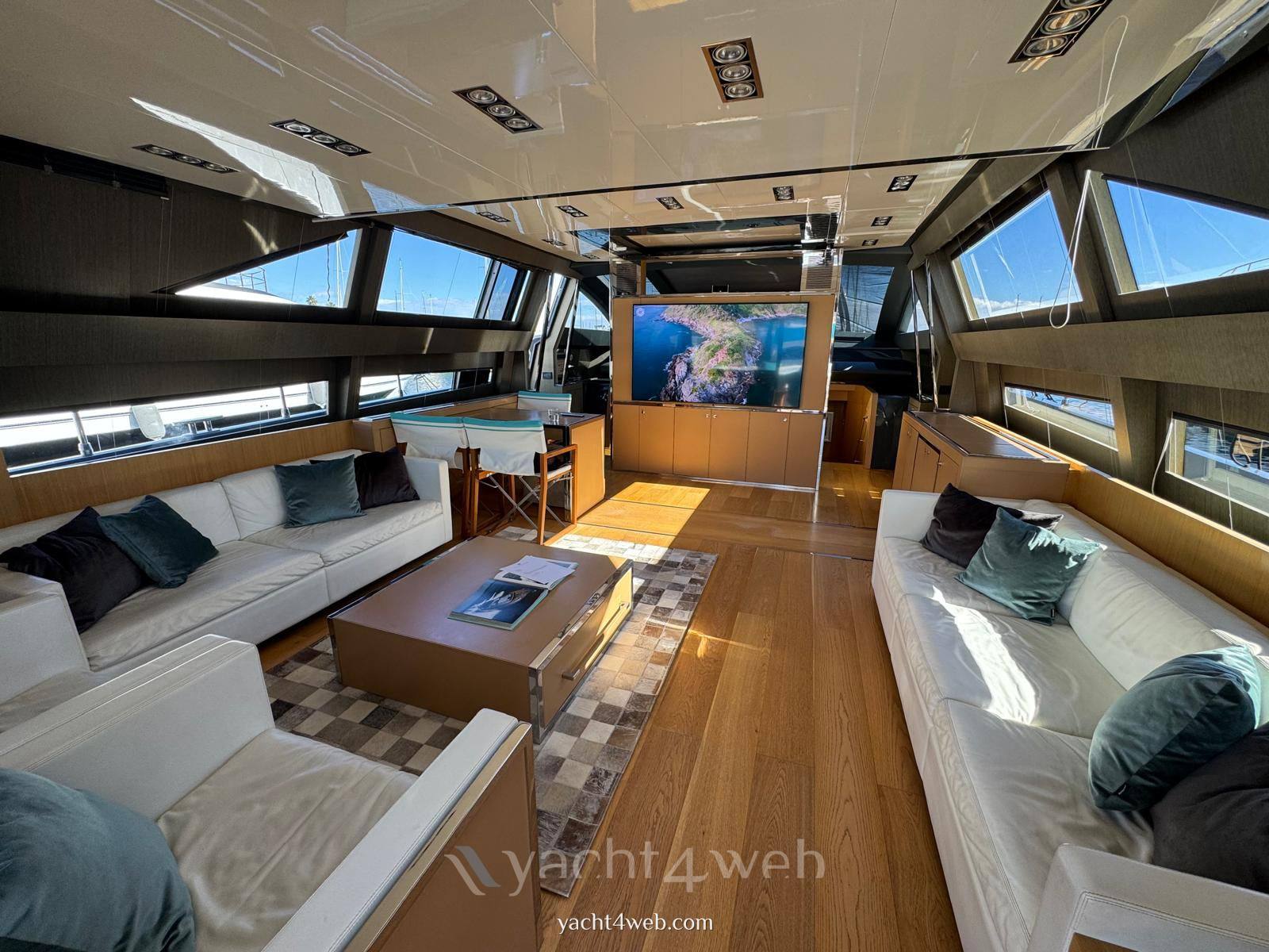 Riva 86 domino Motoryacht usato