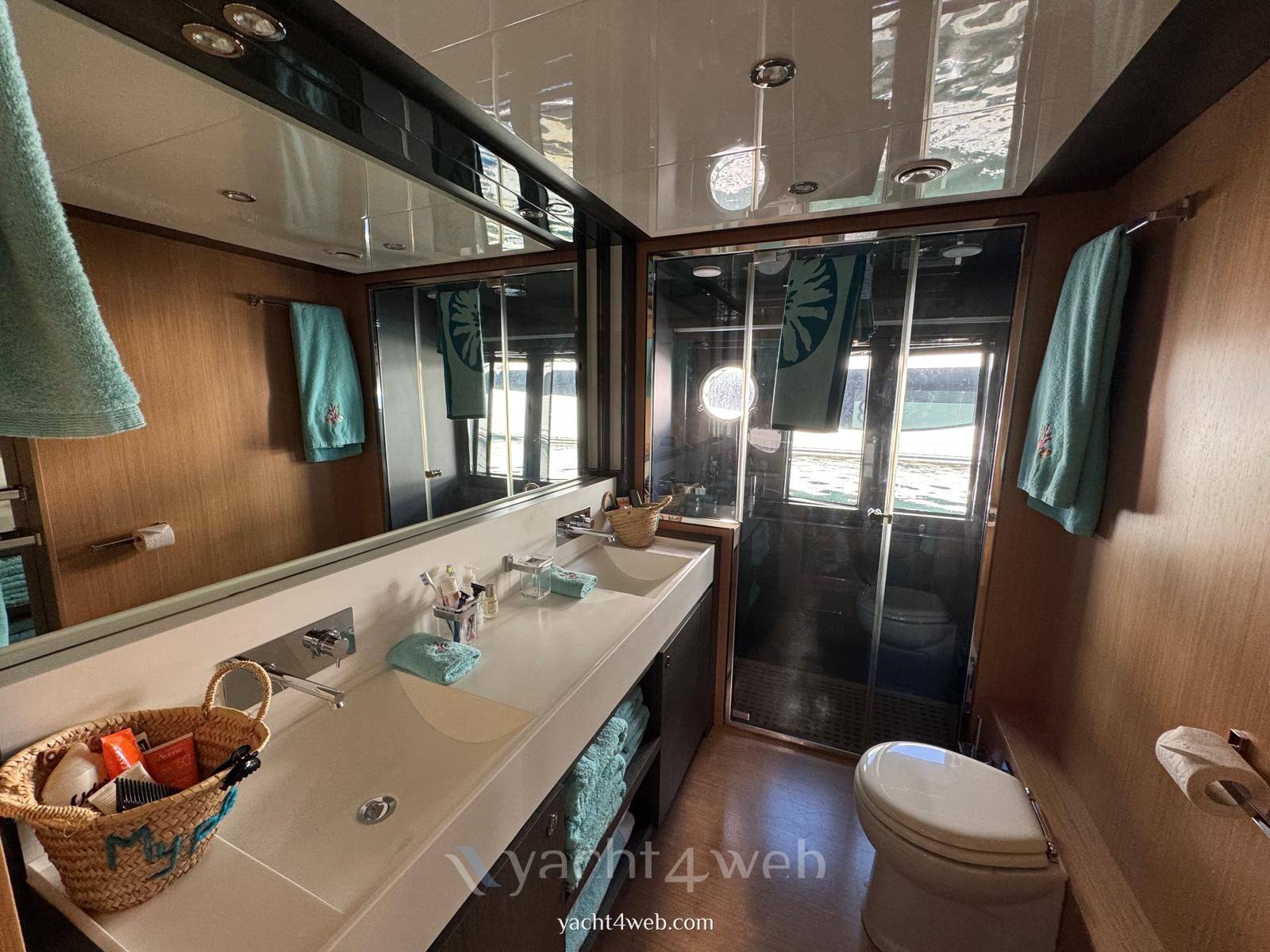 Riva 86 domino Motoryacht usato
