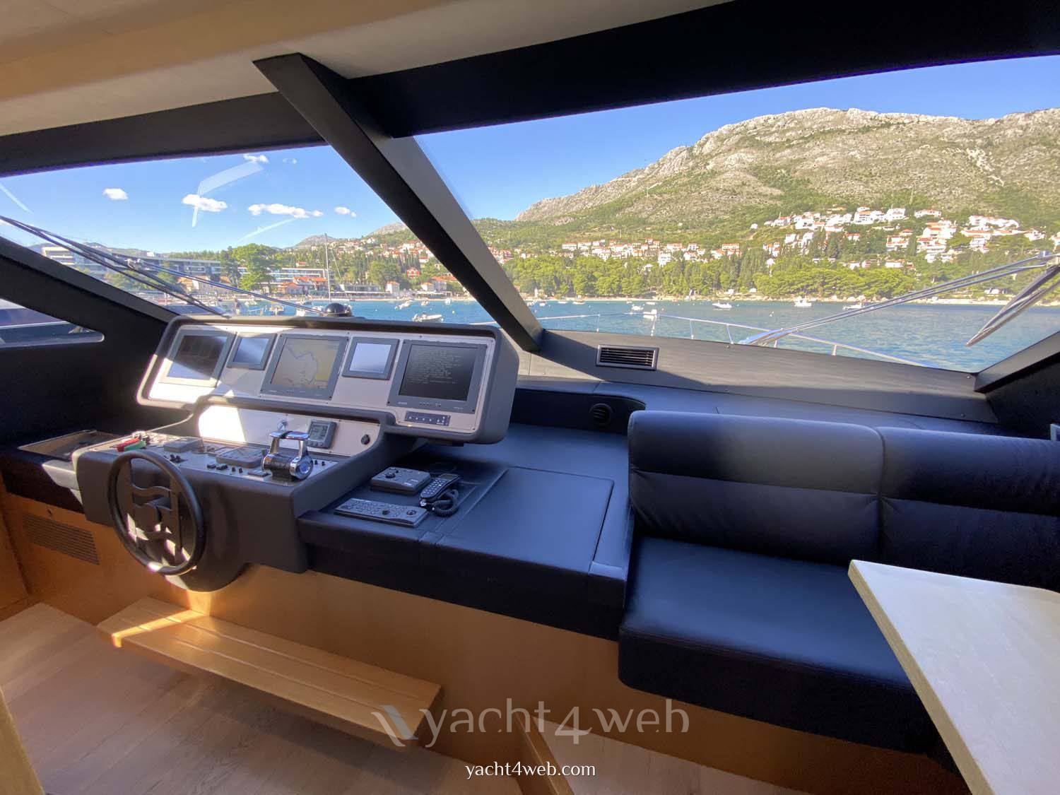 Ferretti yachts 780 barca