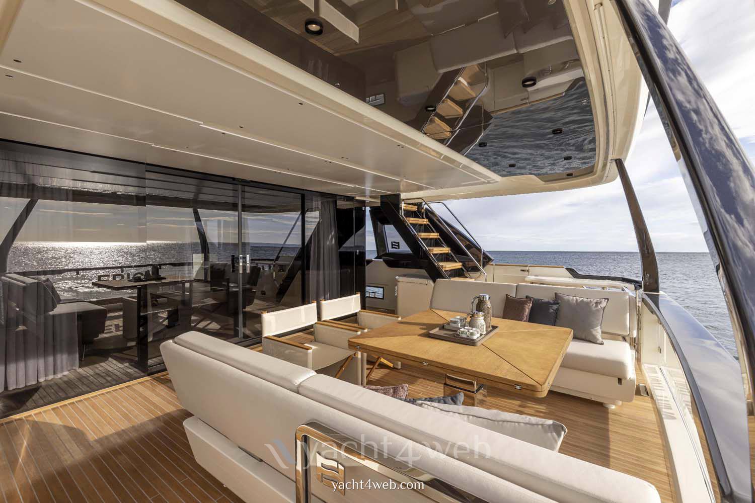 Ferretti yachts 1000 fotografia