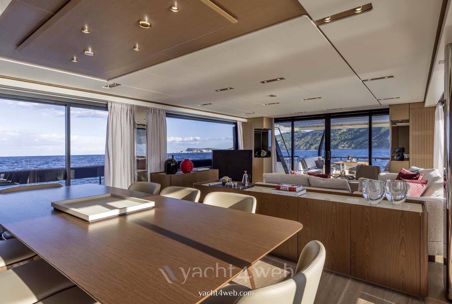 Ferretti yachts 1000 Barca usata in vendita