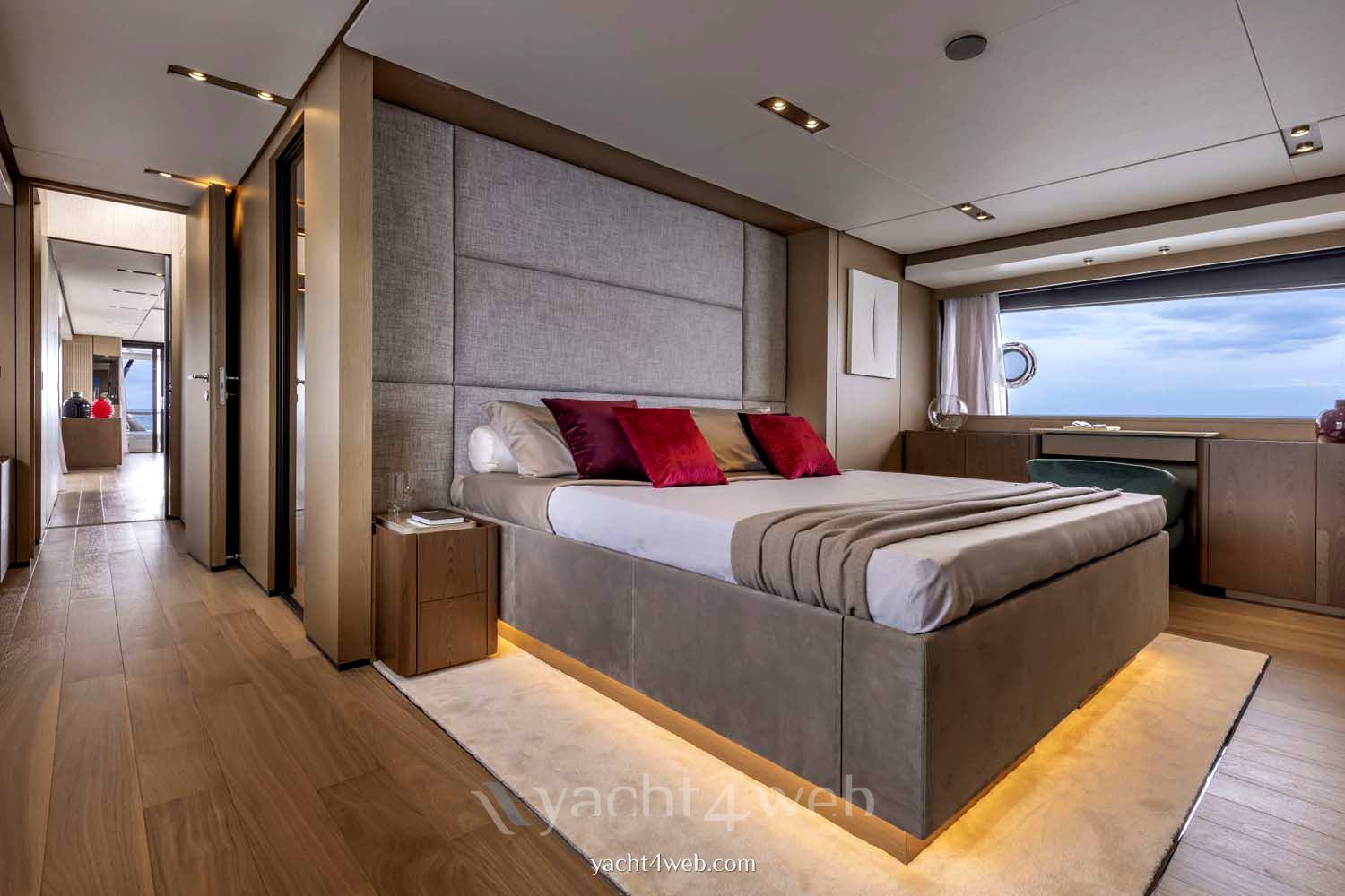Ferretti yachts 1000 fotografia
