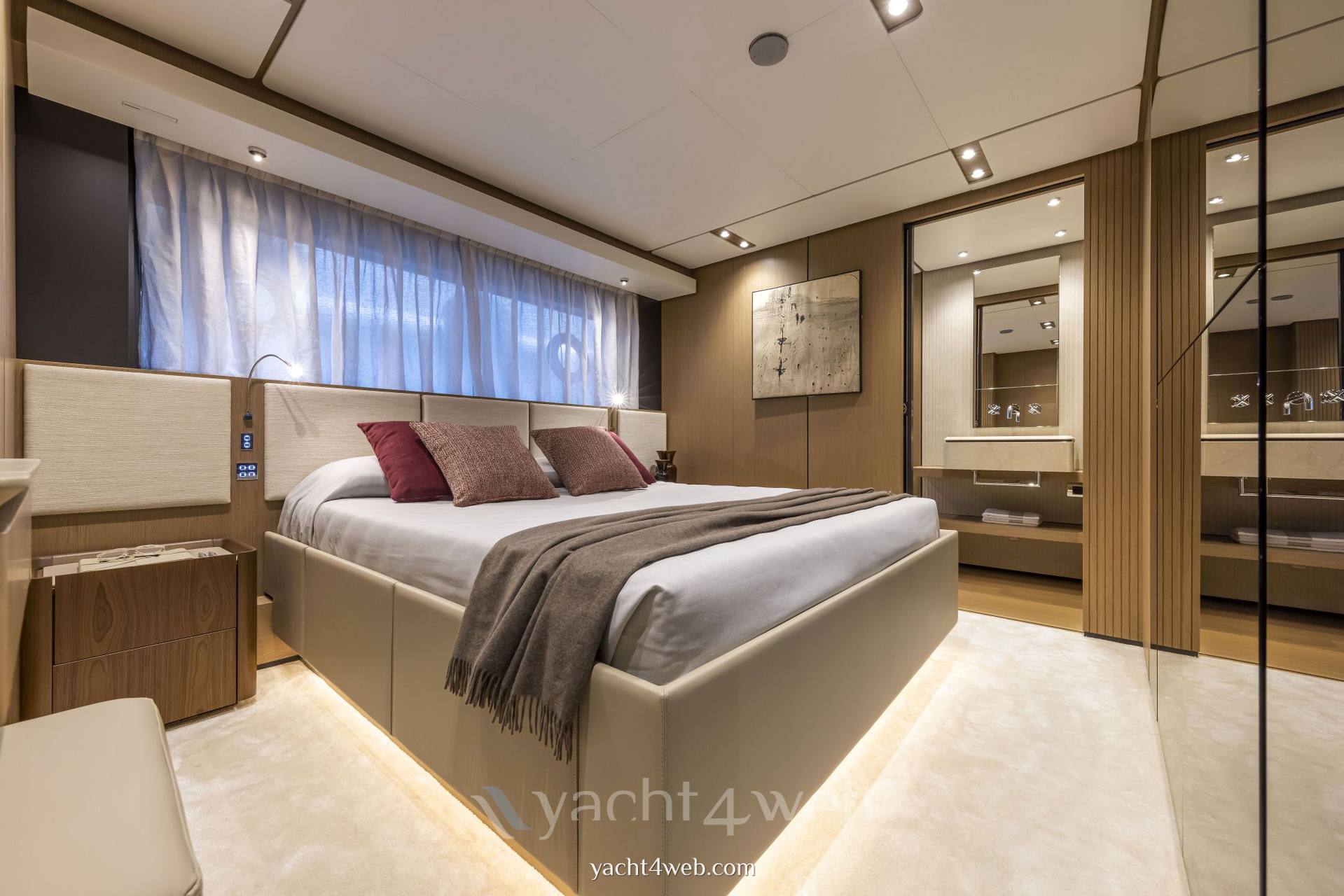 Ferretti yachts 1000 usato