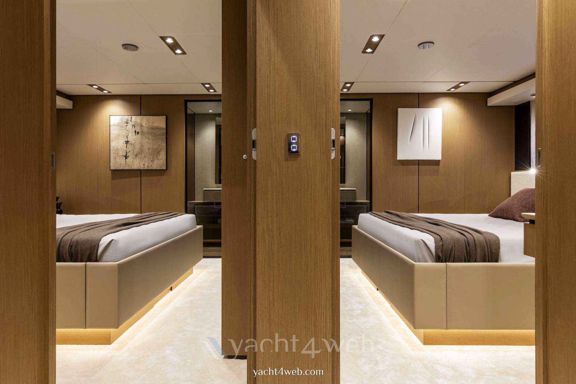 Ferretti yachts 1000 Non specificato usato