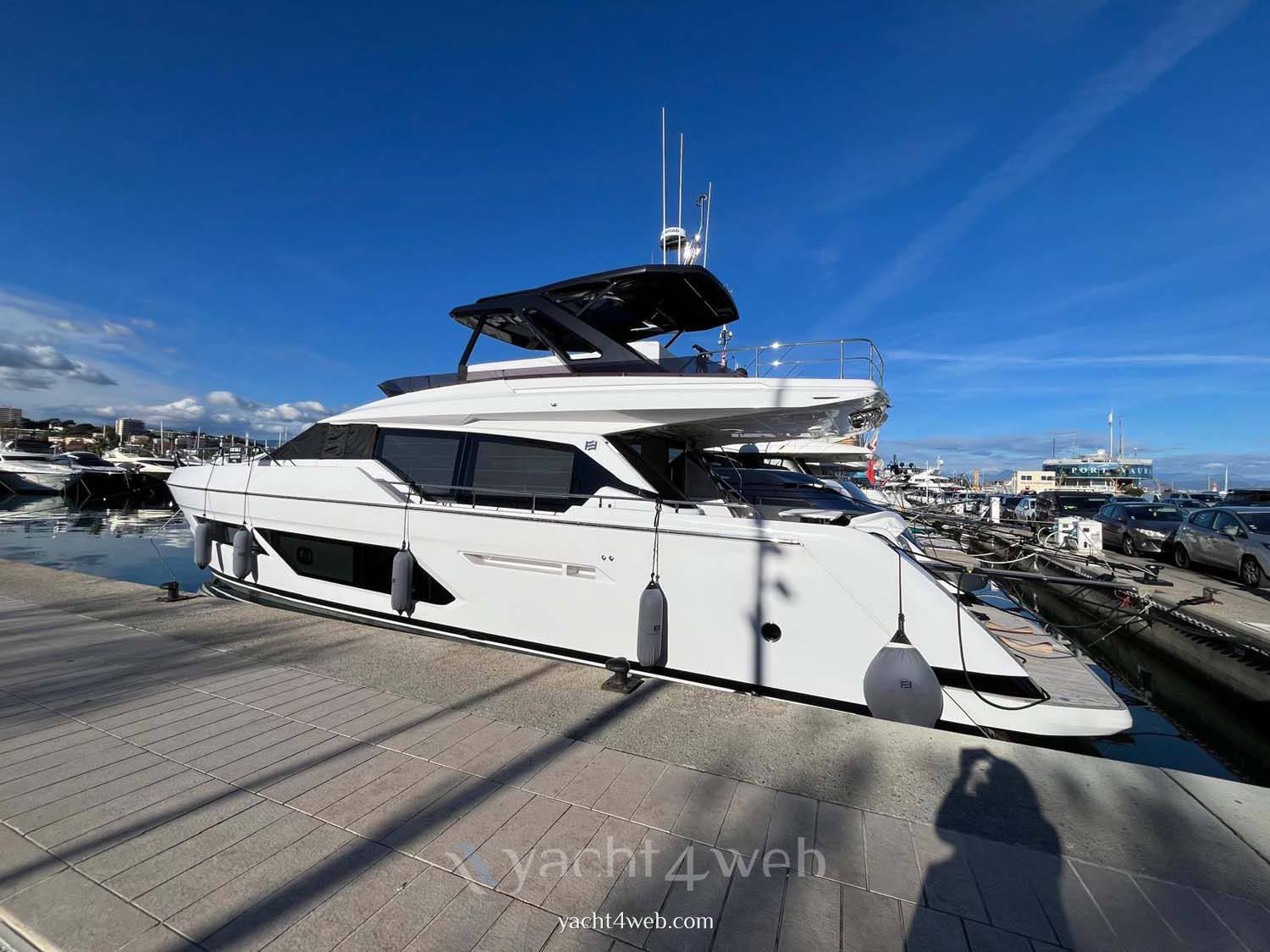 Ferretti yachts 720 Motorboot gebraucht zum Verkauf