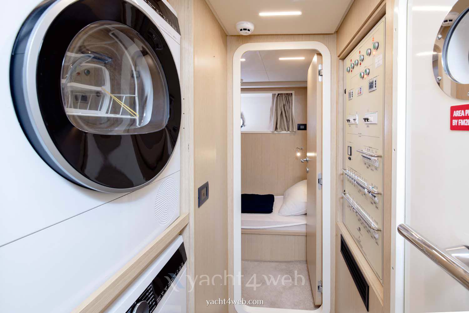 Ferretti yachts 720 机动船