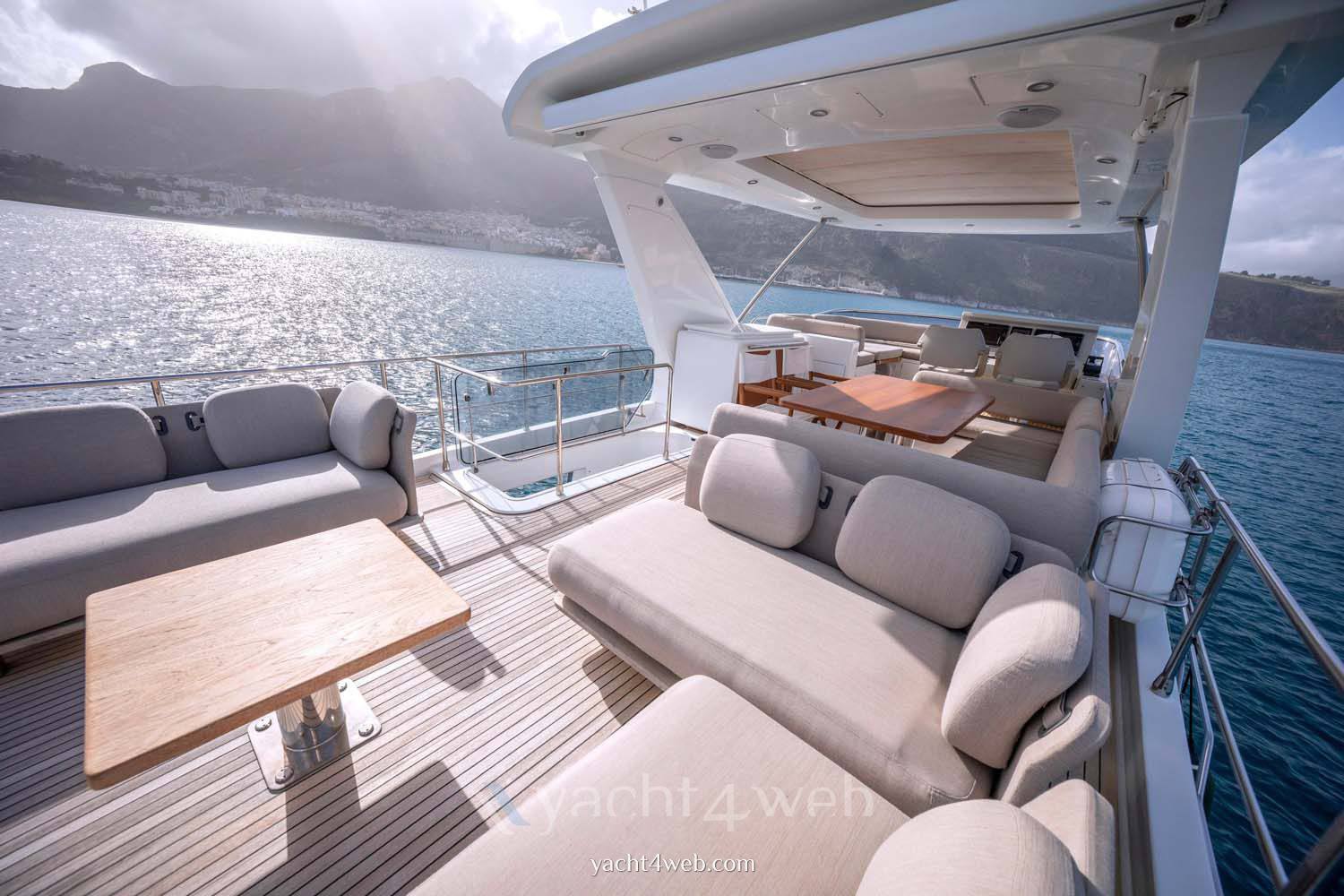 Azimut 66 Non specificato usato