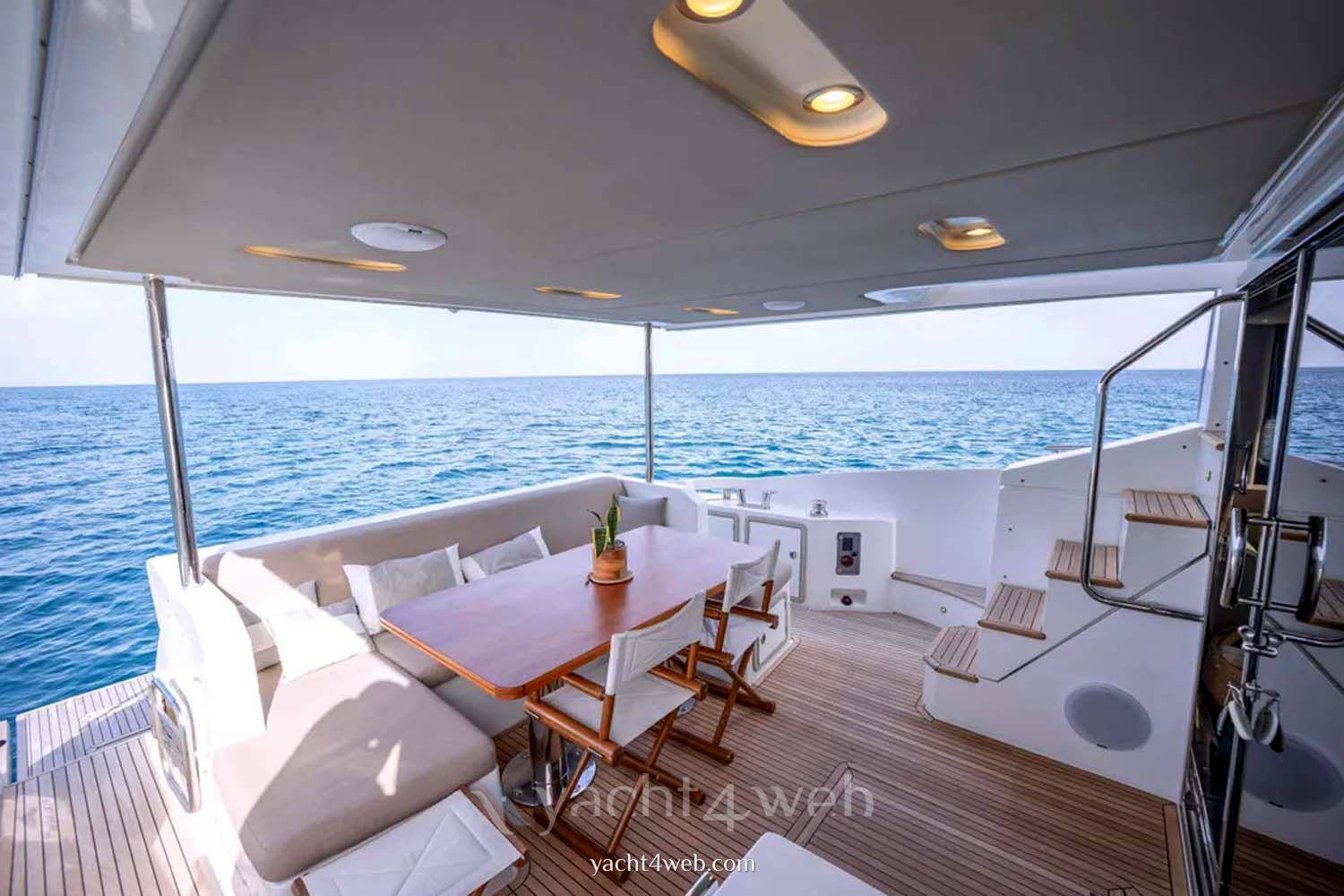 Azimut 66 usato