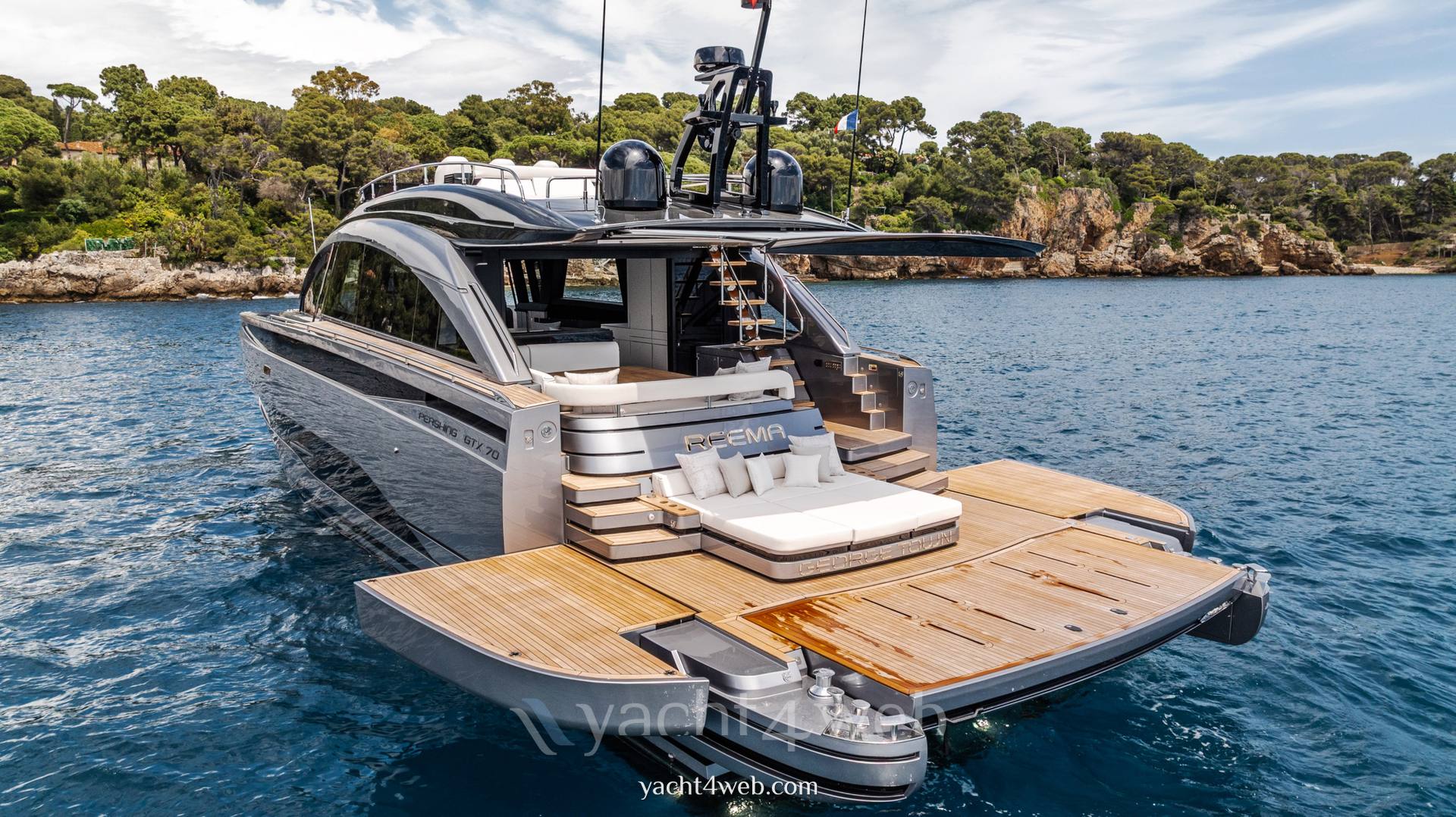 Pershing Gtx70 Motoryacht