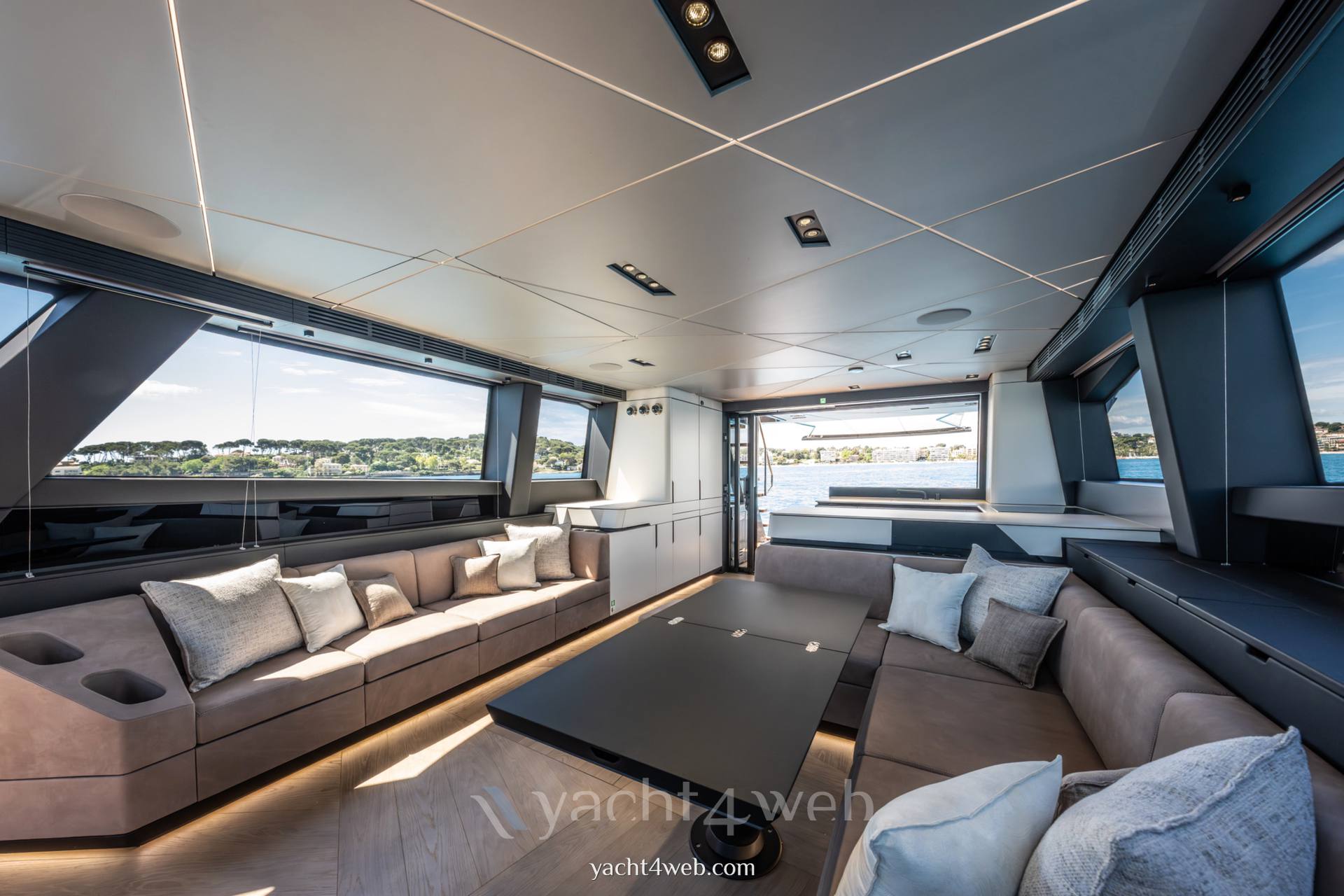 Pershing Gtx70 Motoryacht