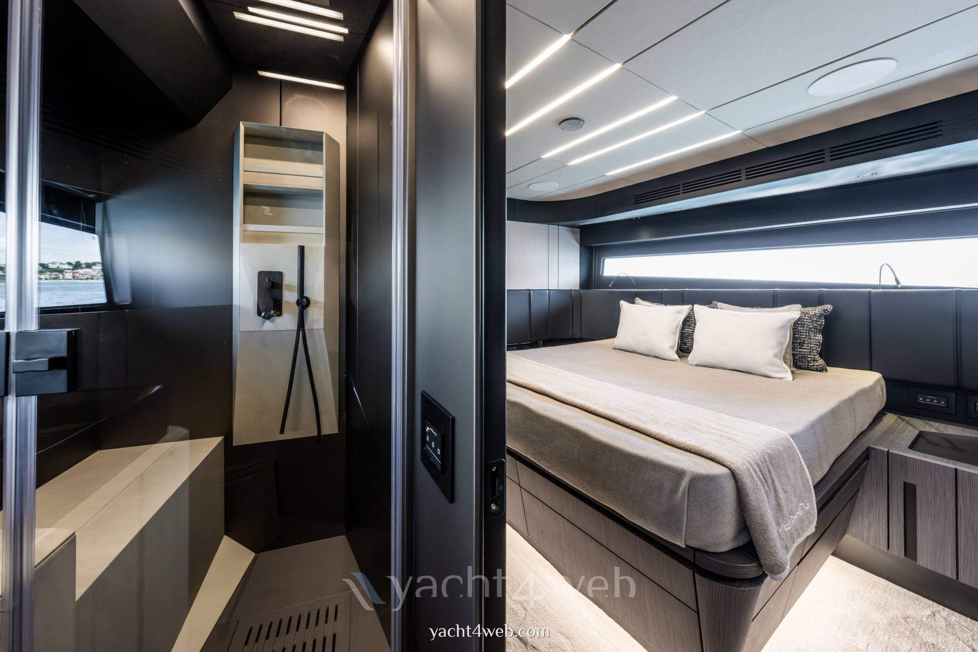 Pershing Gtx70 Motoryacht