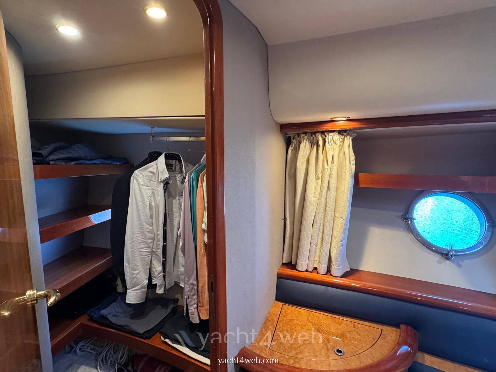 Azimut 62 fly usato