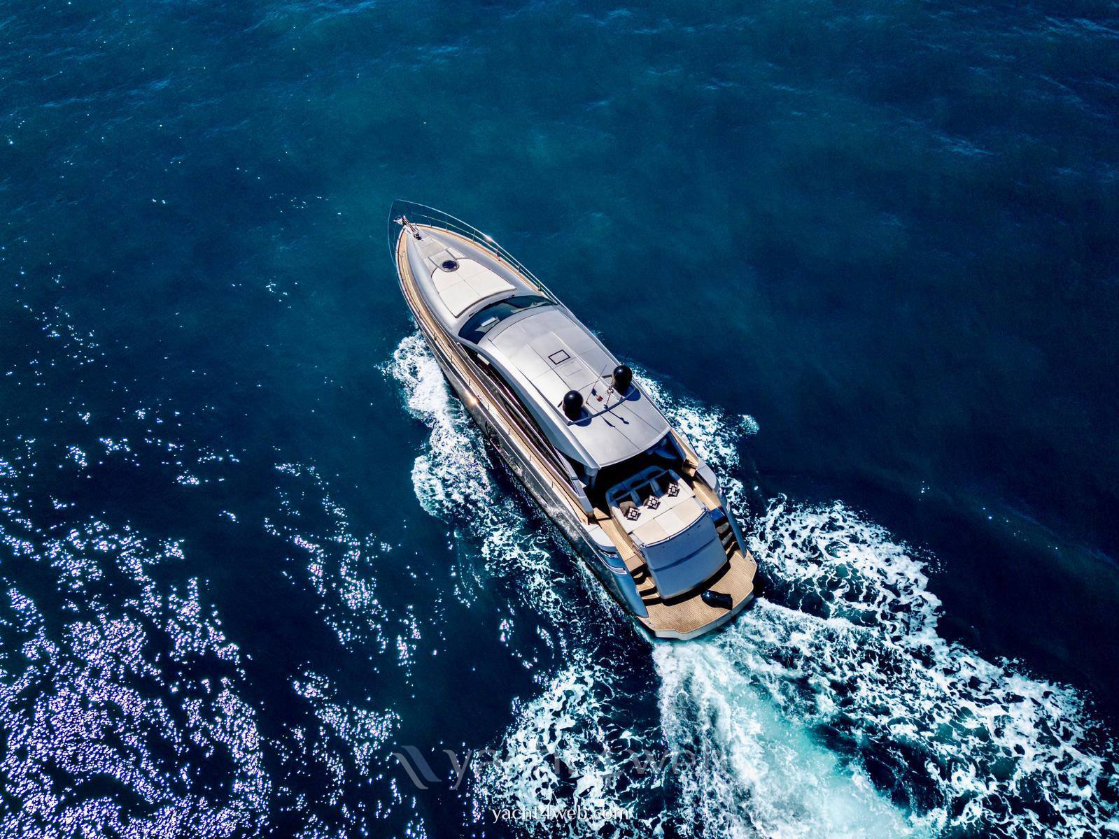 Pershing 64 Barca a motore usata in vendita