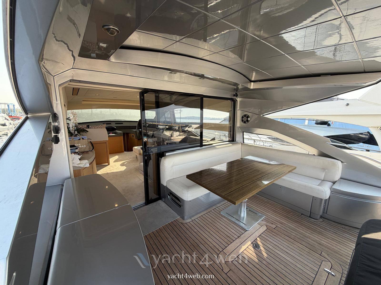 Pershing 64 usato