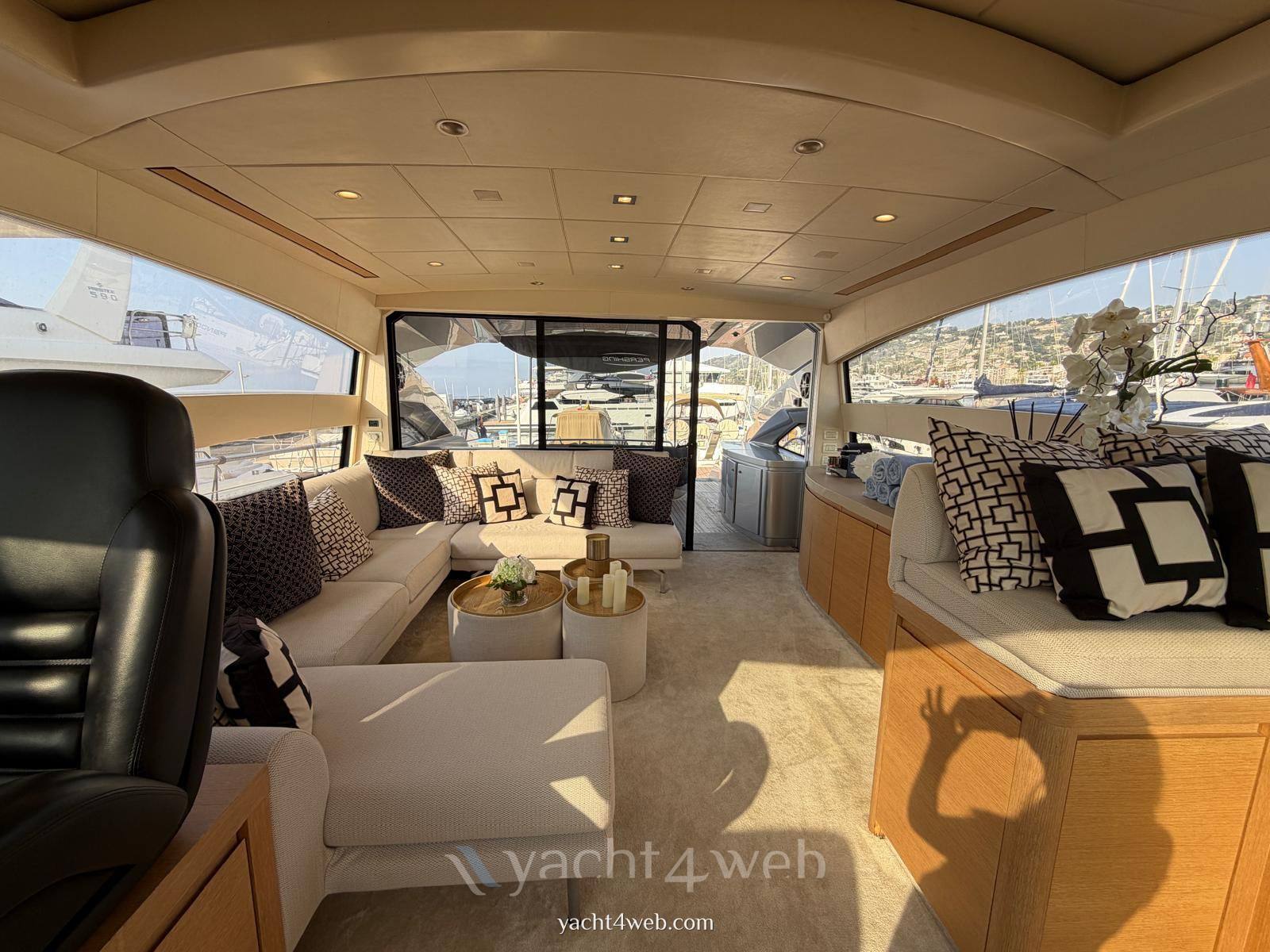 Pershing 64 0
