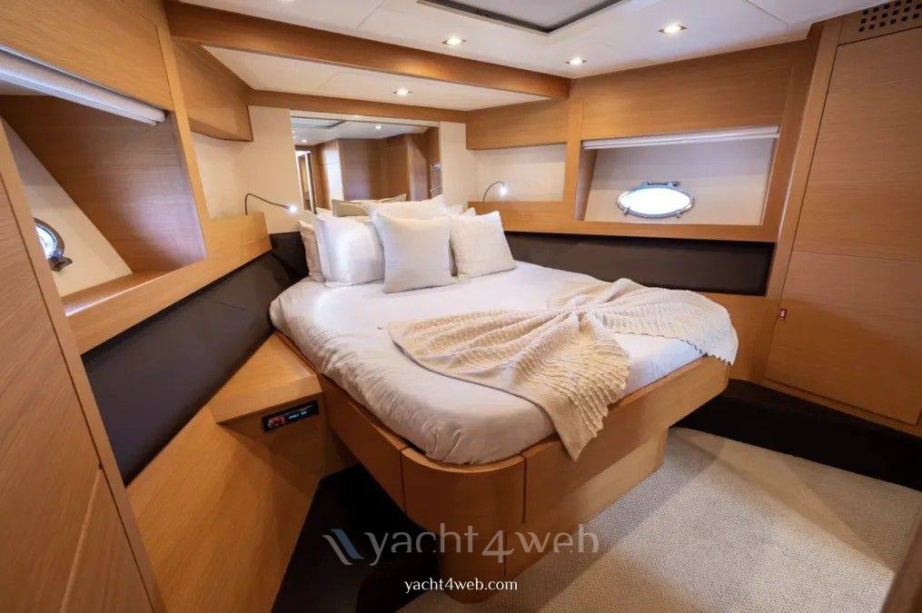 Pershing 64 Motoryacht usato