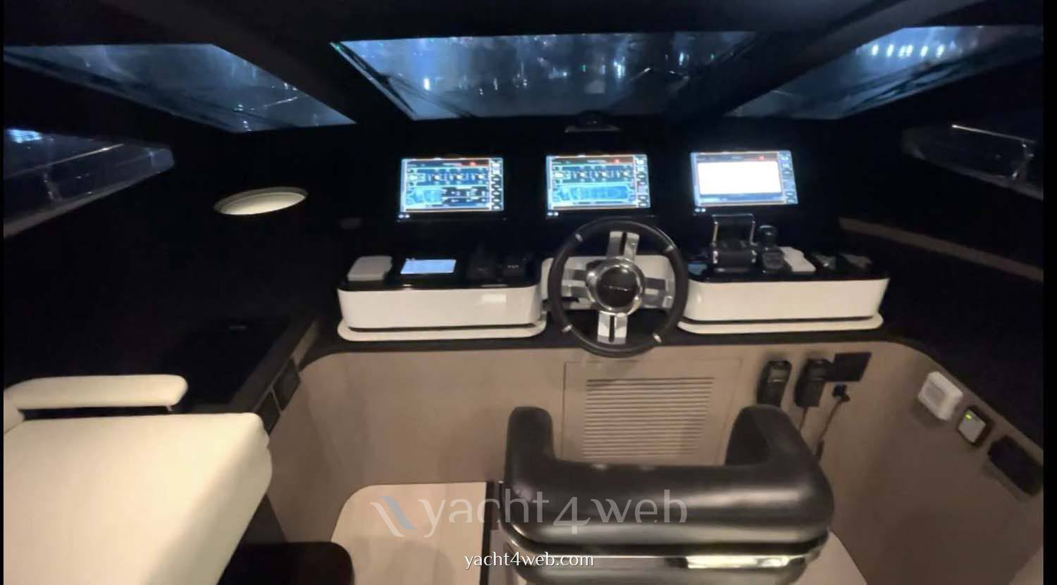 Azimut 27 grande metri boat