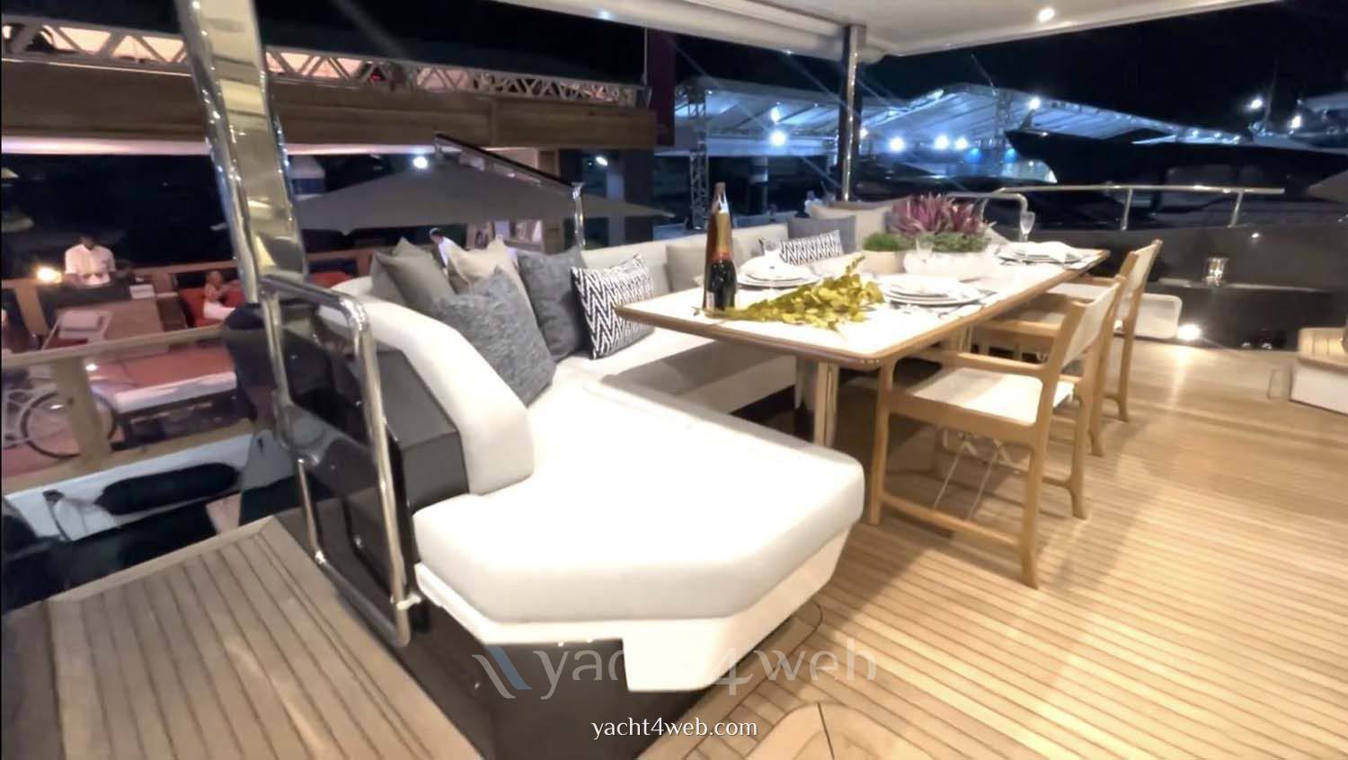 Azimut 27 grande metri