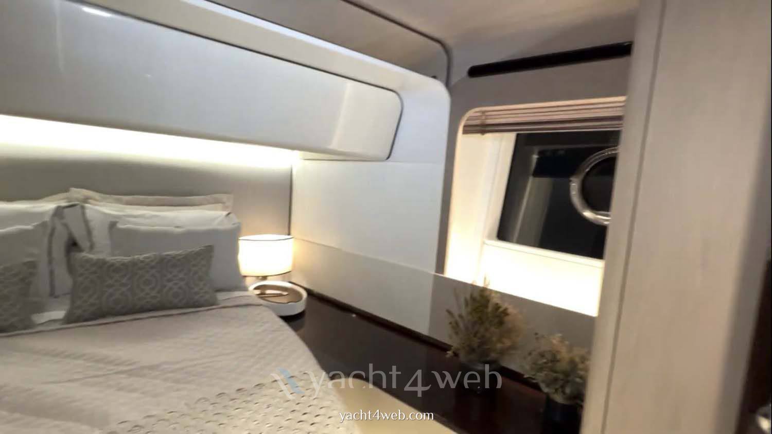 Azimut 27 grande metri Boat used for sale