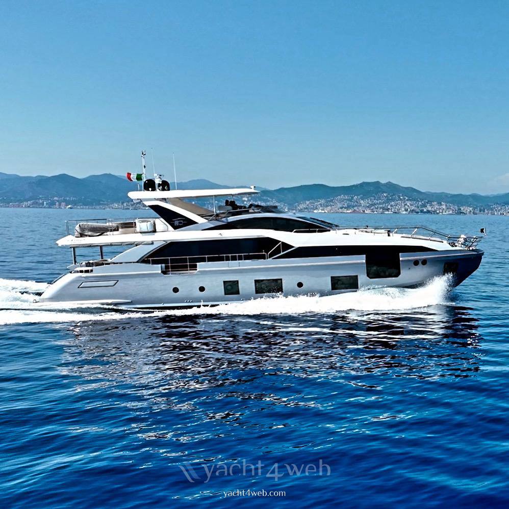 Azimut 27 grande metri