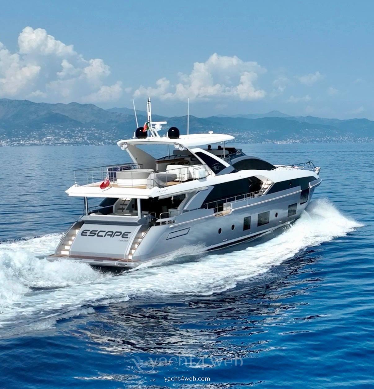 Azimut 27 grande metri usato
