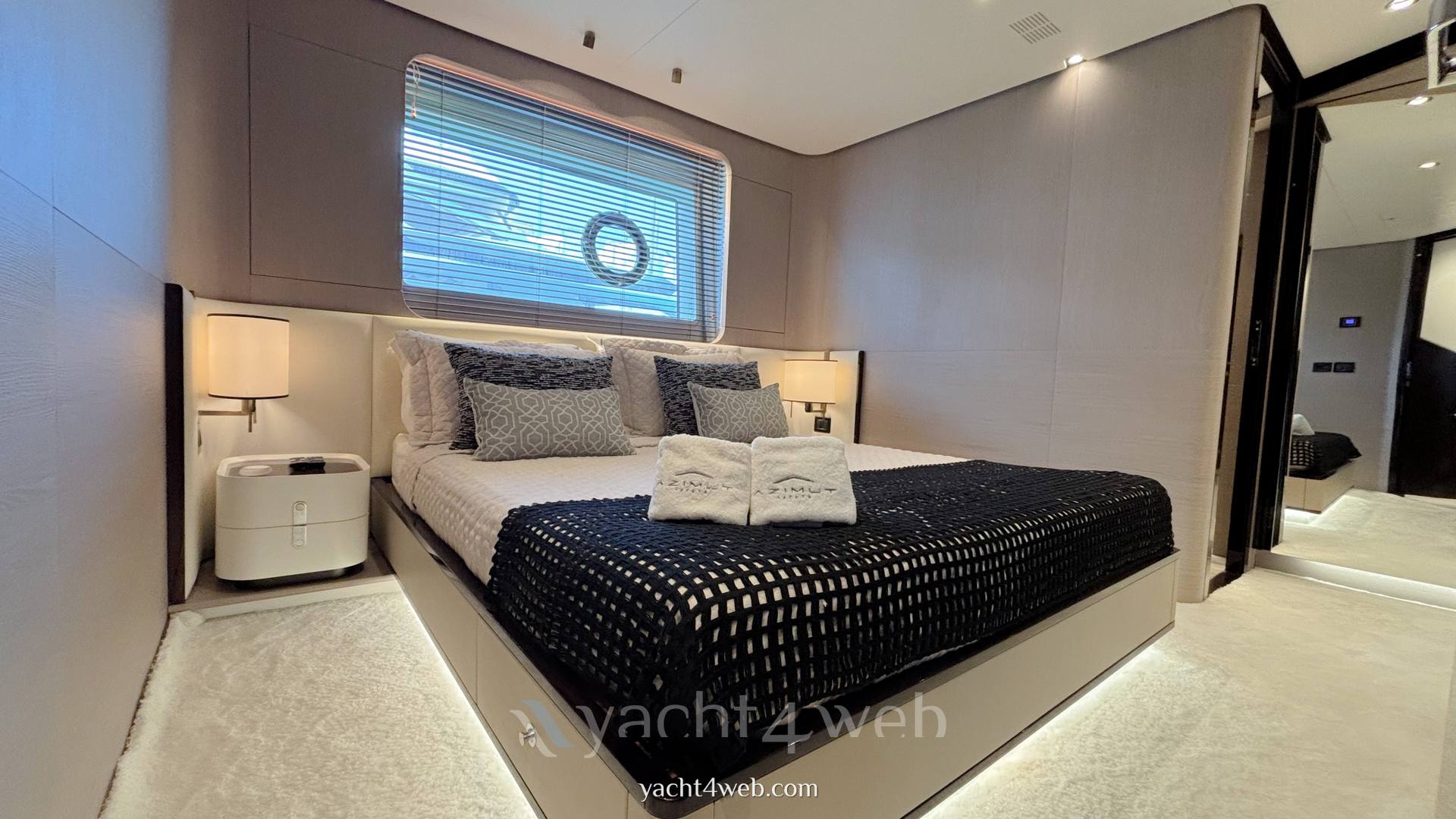 Azimut 27 grande metri