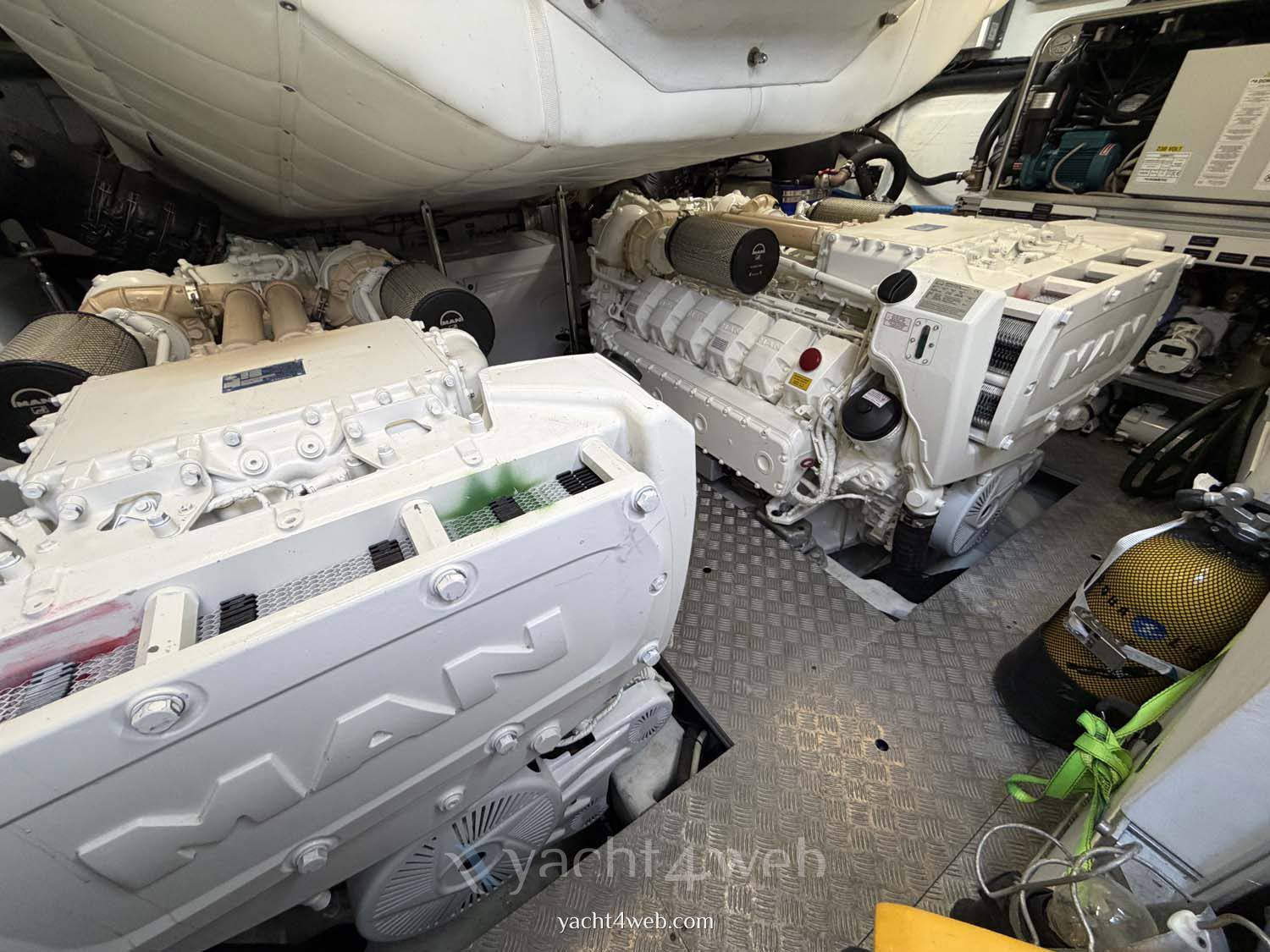Pershing 62 Motoryacht usato