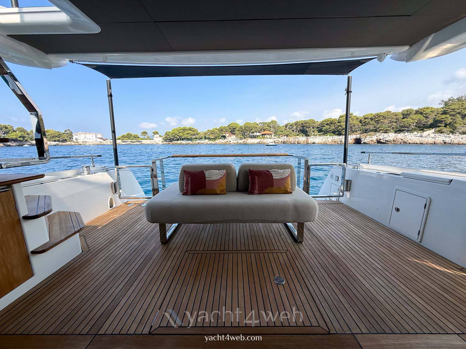 Prestige X60 boat