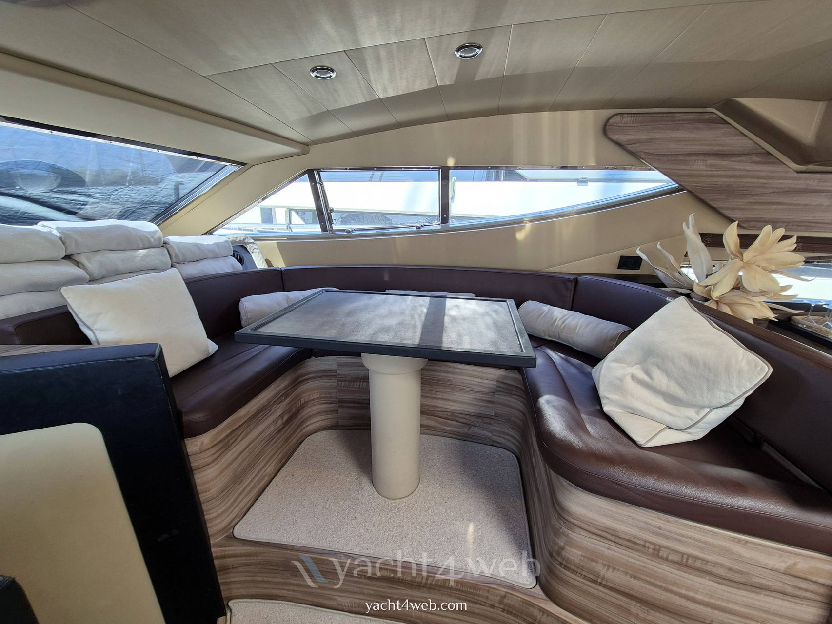 Ferretti yachts 620 usato