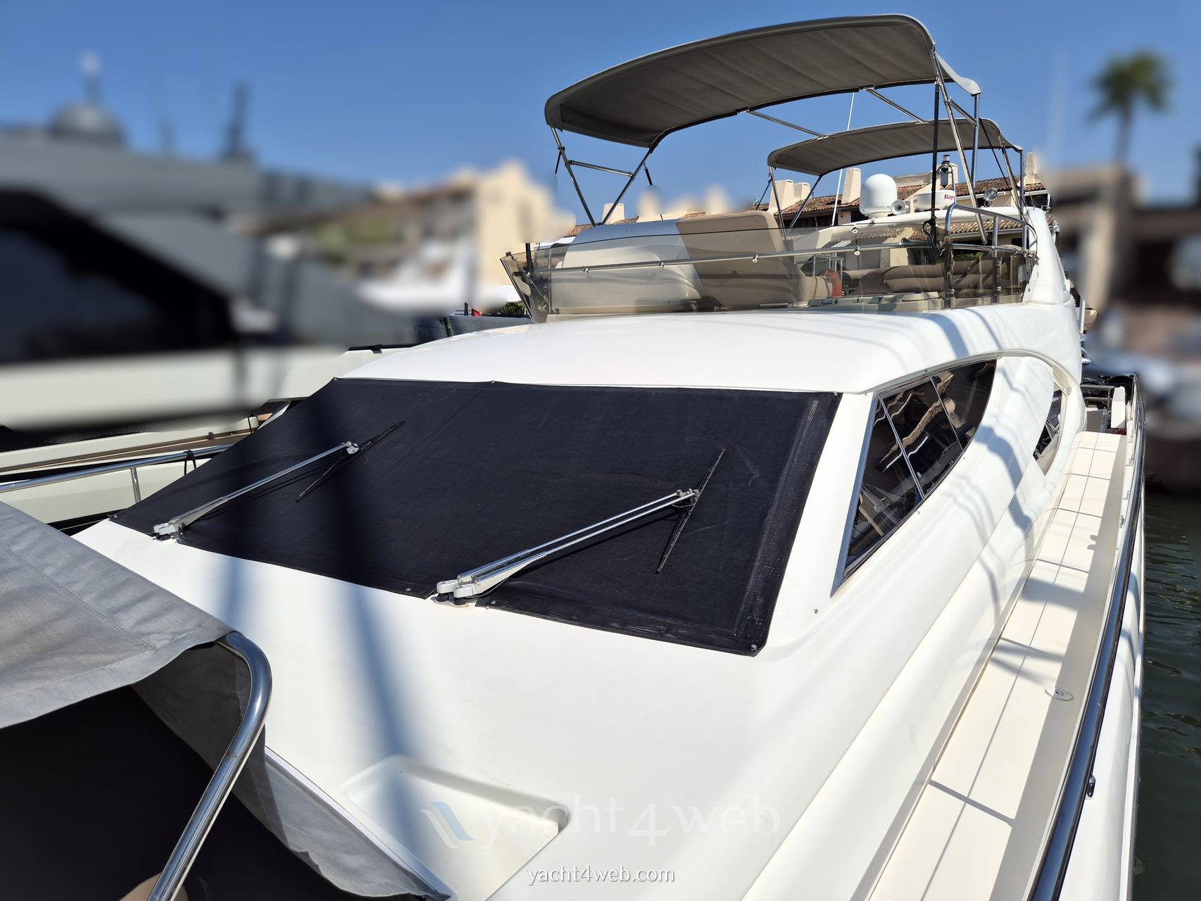 Ferretti yachts 620 Barca a motore usata in vendita