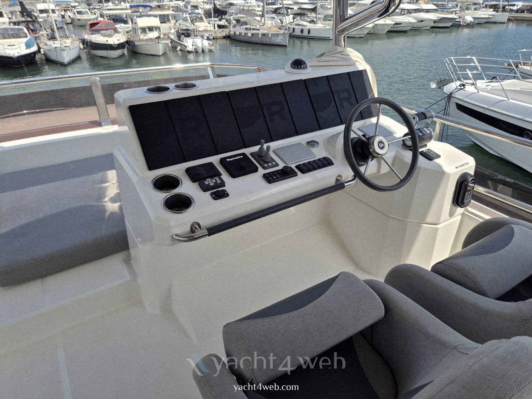 Beneteau Grand trawler 62 Не указано
