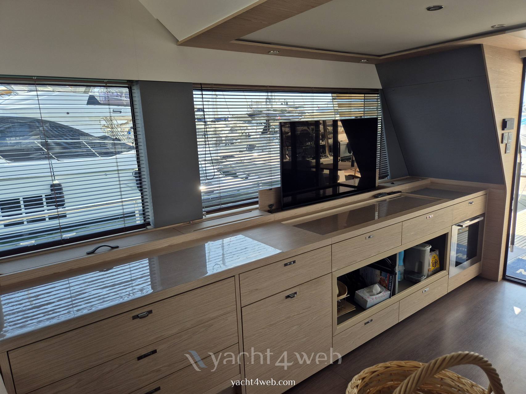 Beneteau Grand trawler 62