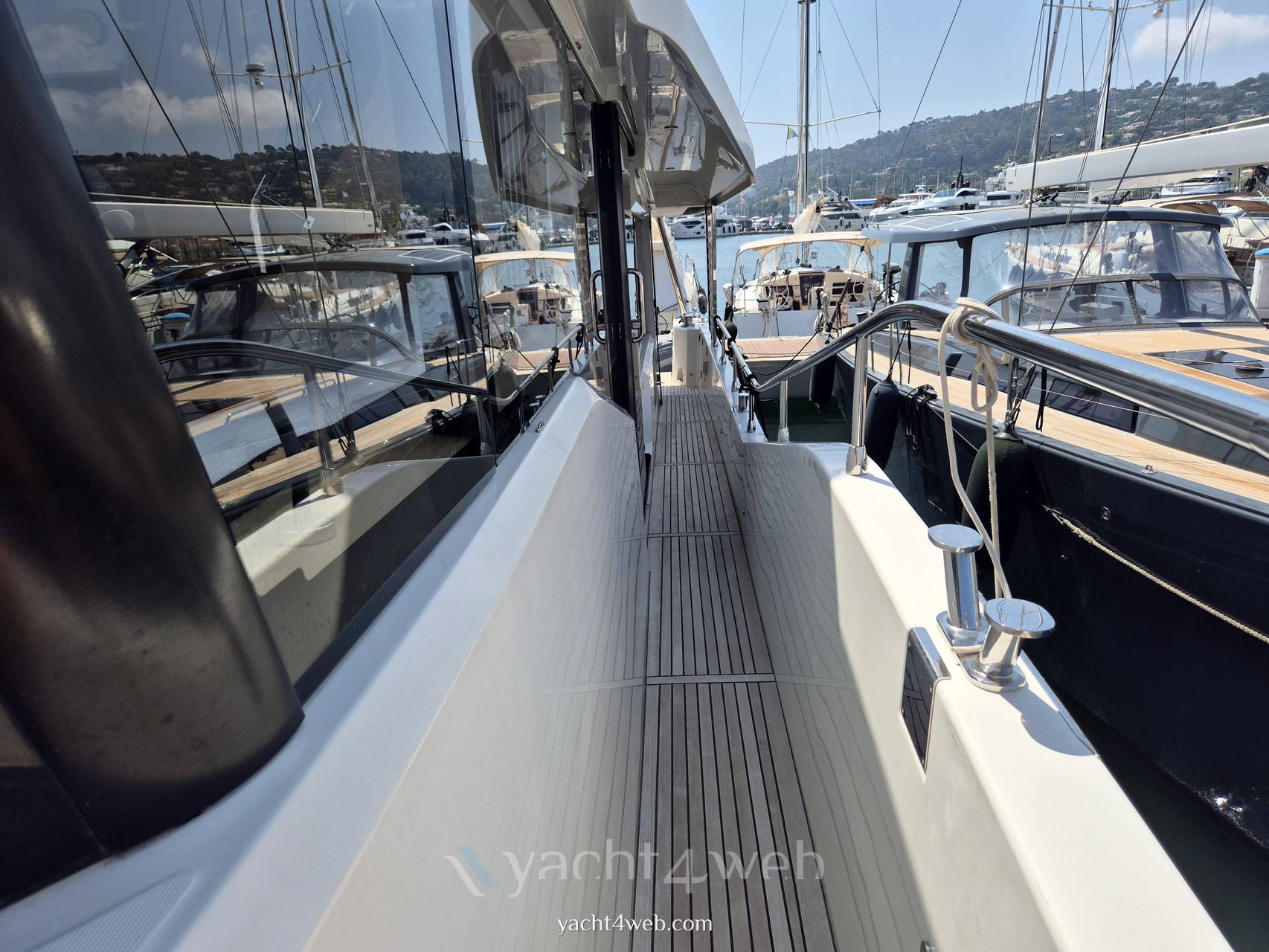 Beneteau Grand trawler 62 fotografia