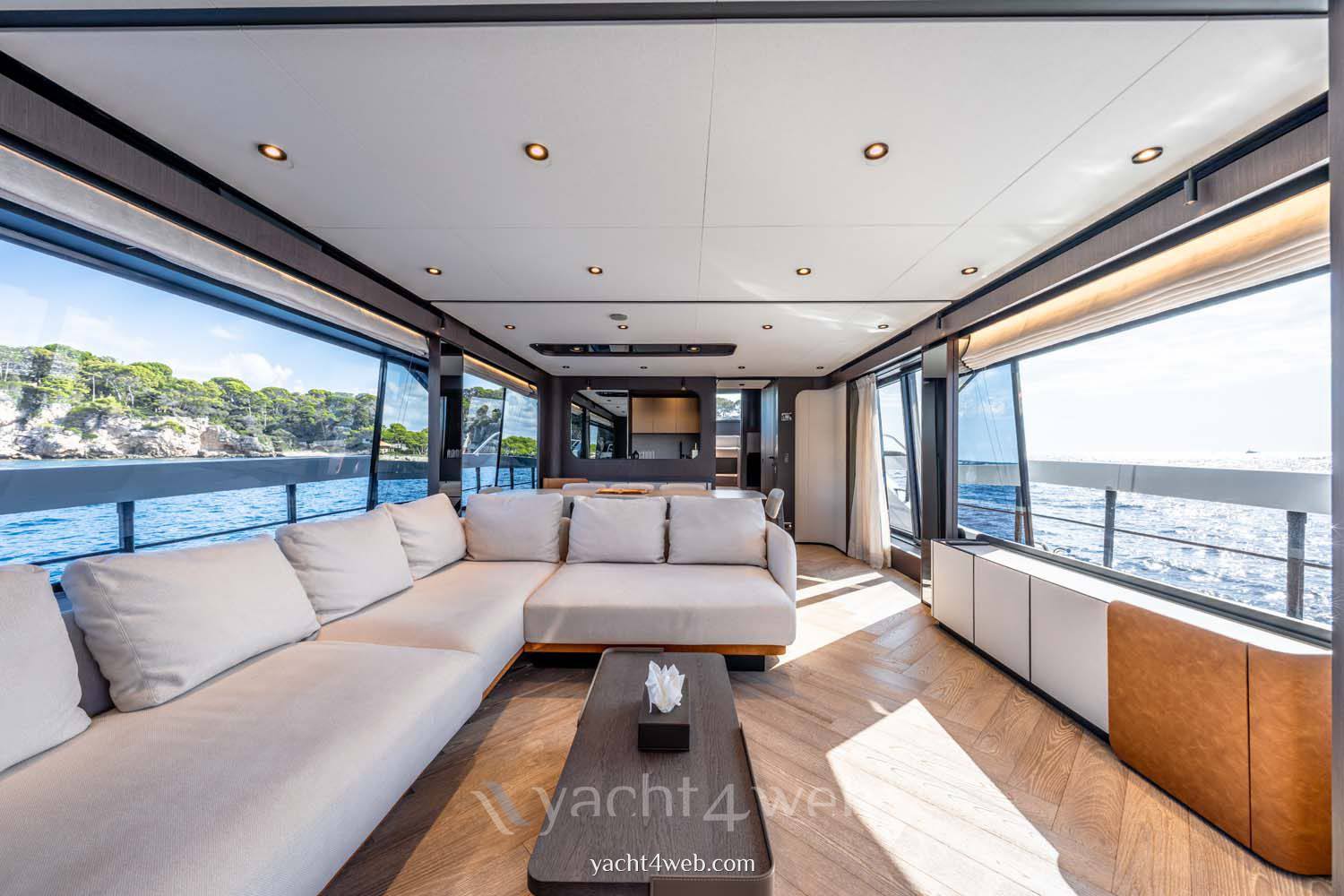 Ferretti yachts 800 0