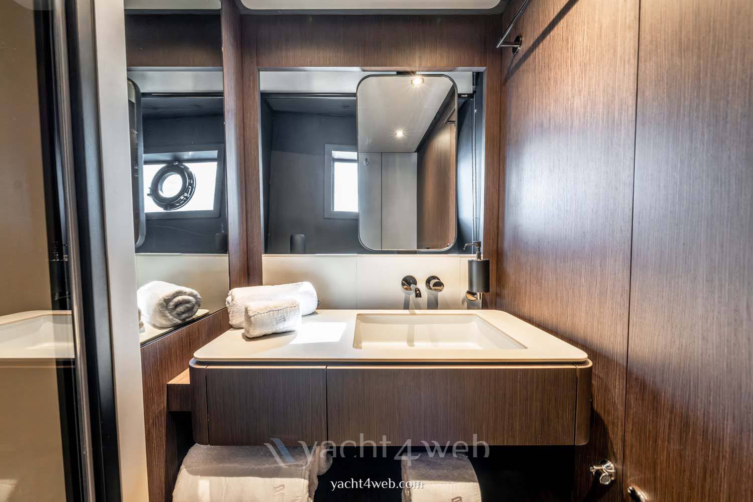 Ferretti yachts 800 0