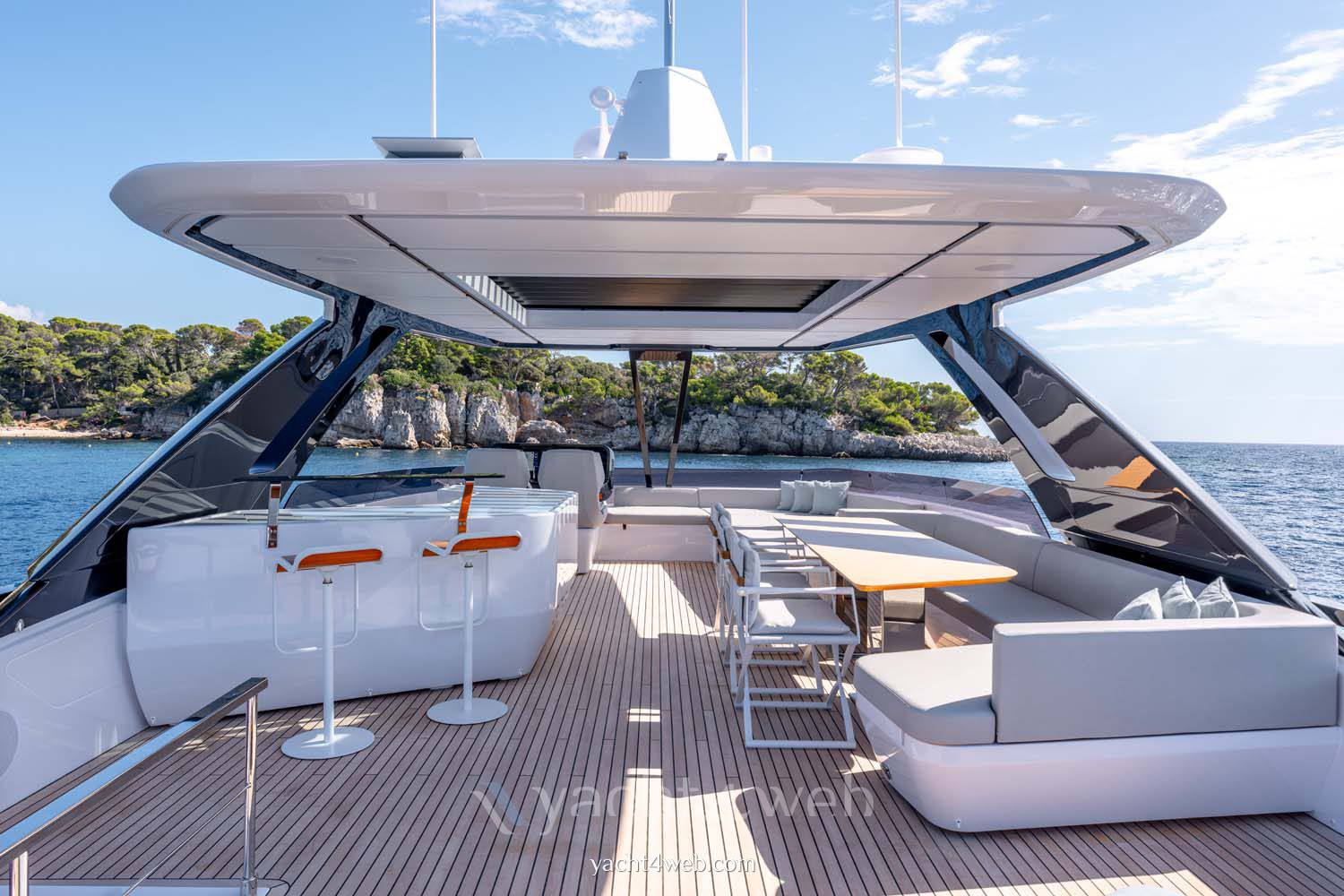 Ferretti yachts 800 Iate a motor