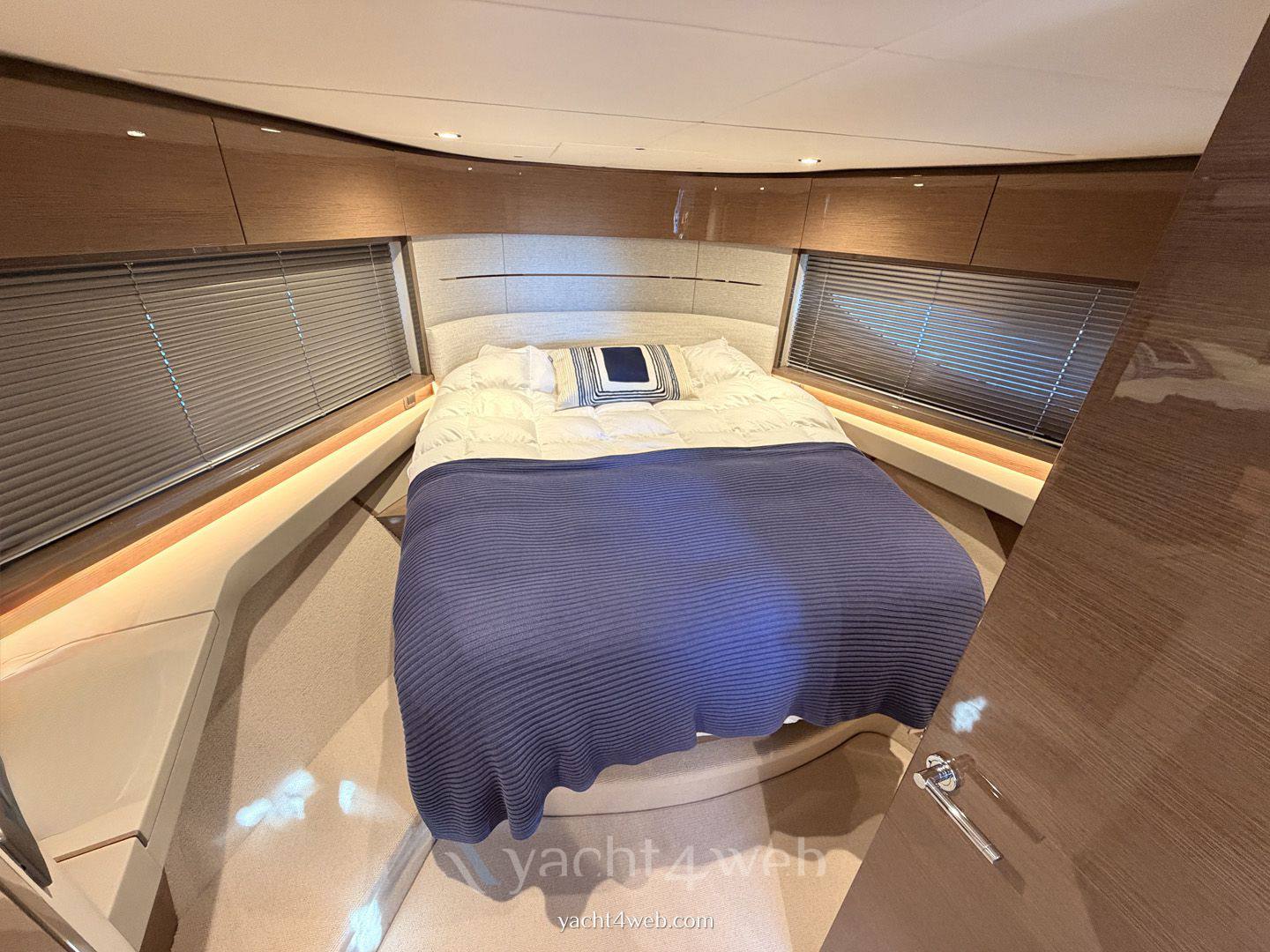 Princess yachts V55 usato